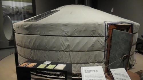 国立民族博物館