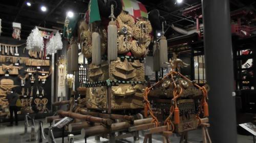 国立民族博物館